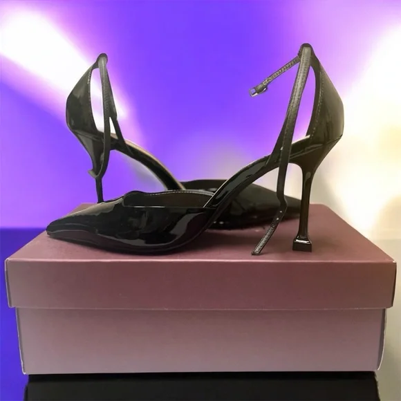 *Like New* Carvela Black Patent Heels for Women - Picture 2 of 7